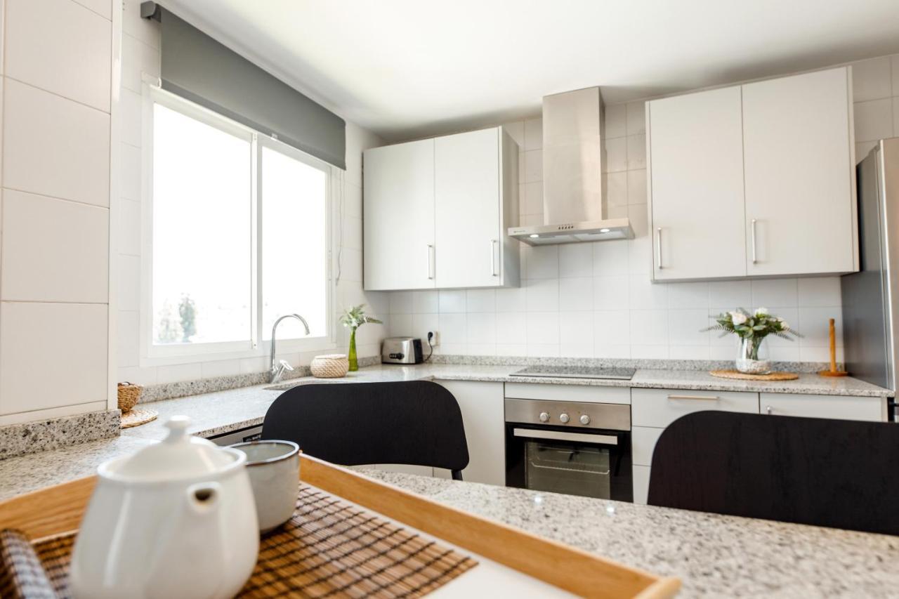 Spacious 2-Bedroom Apartment With Free Parking Sitio de Calahonda 外观 照片