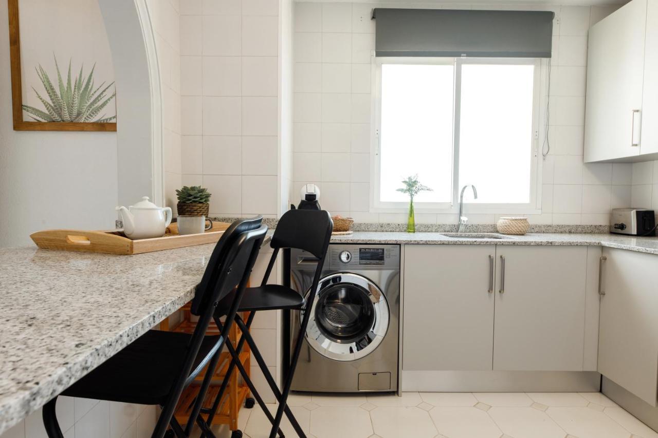 Spacious 2-Bedroom Apartment With Free Parking Sitio de Calahonda 外观 照片