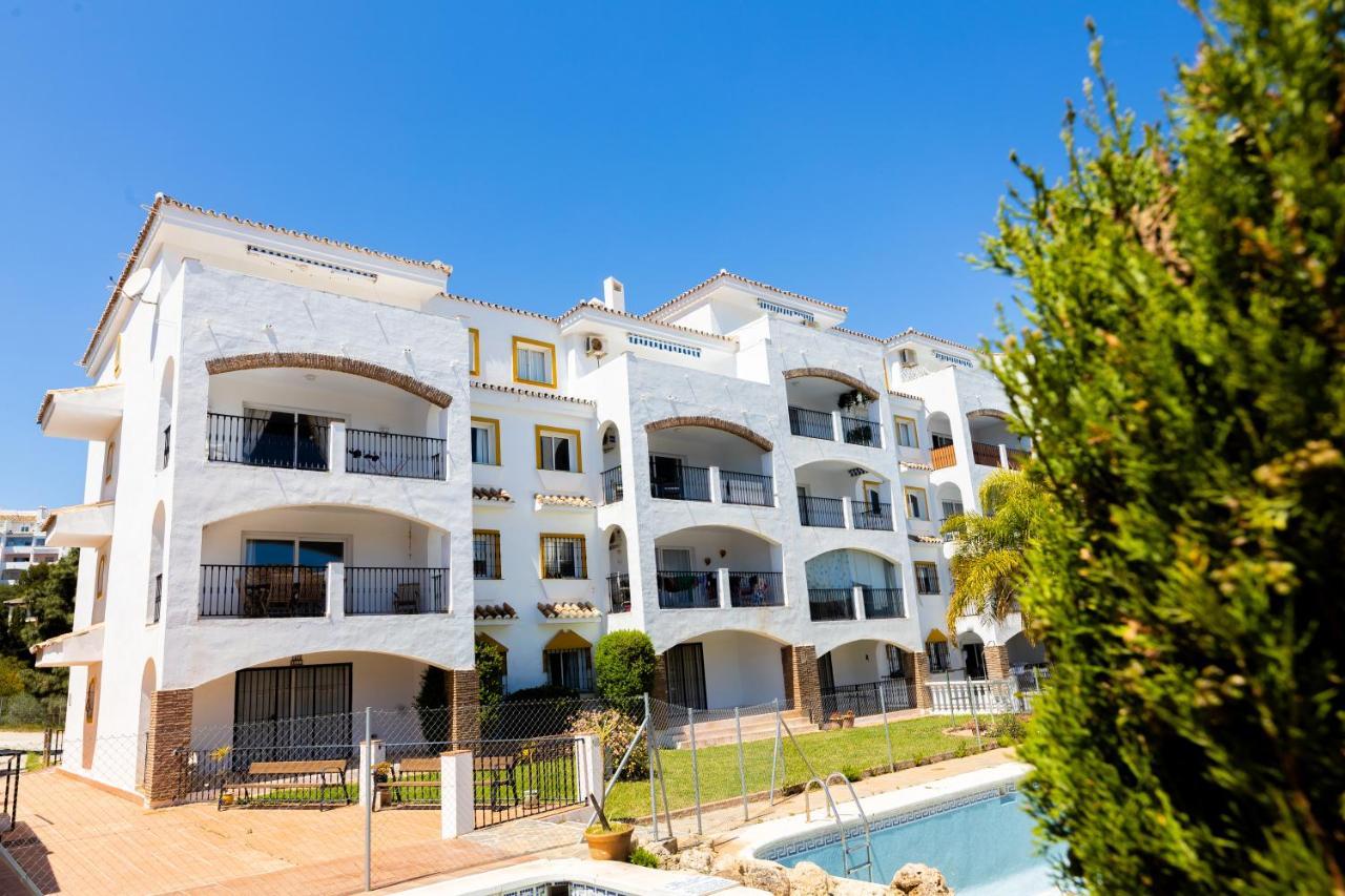 Spacious 2-Bedroom Apartment With Free Parking Sitio de Calahonda 外观 照片
