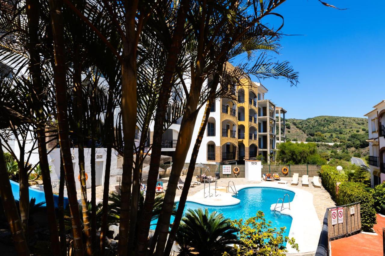 Spacious 2-Bedroom Apartment With Free Parking Sitio de Calahonda 外观 照片
