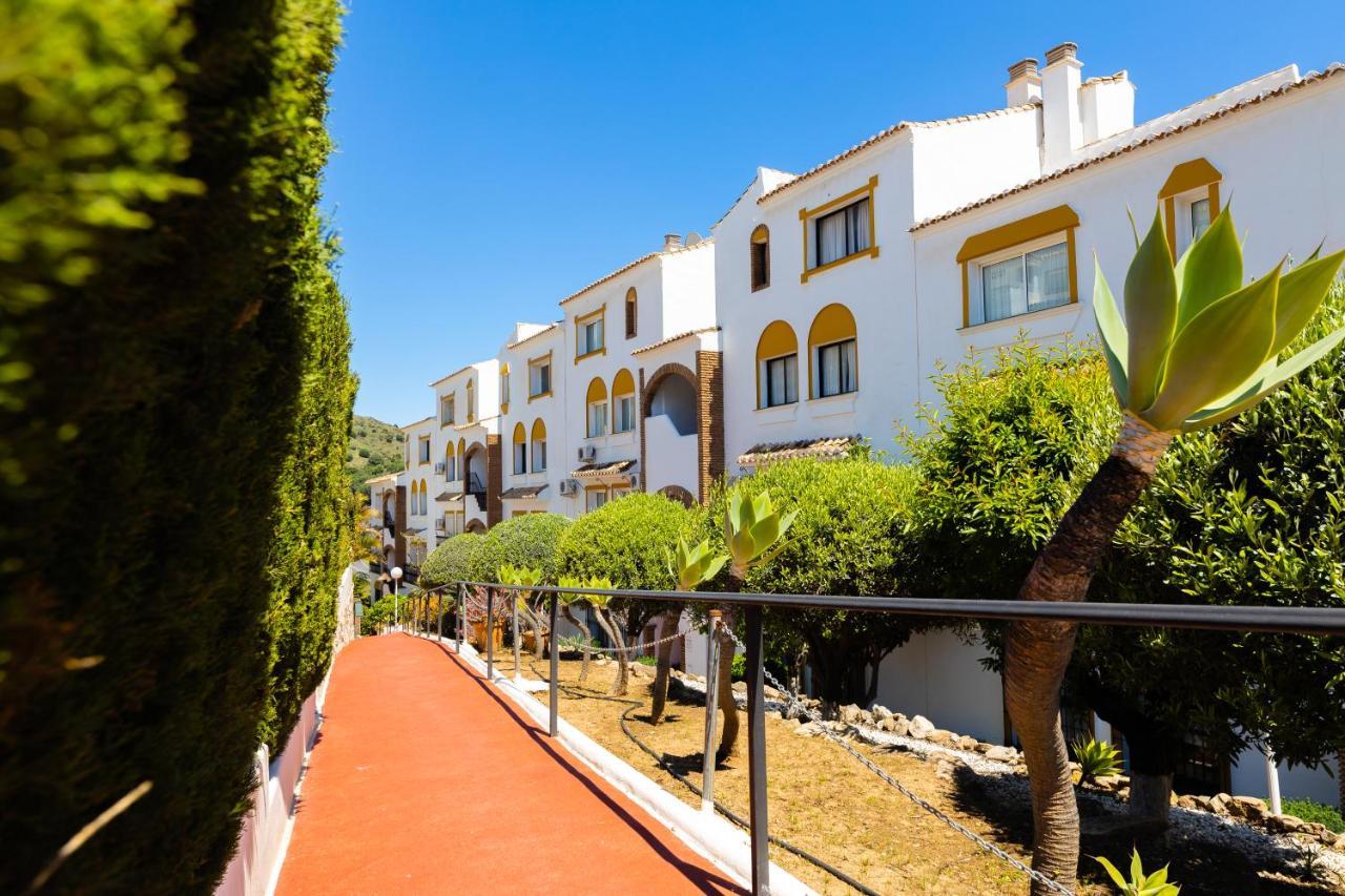 Spacious 2-Bedroom Apartment With Free Parking Sitio de Calahonda 外观 照片